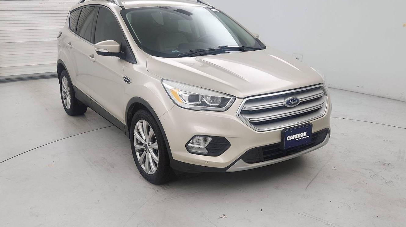 FORD ESCAPE 2018 1FMCU0J90JUB42305 image