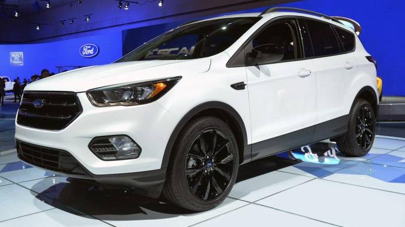 FORD ESCAPE 2018 1FMCU9GDXJUC84404 image