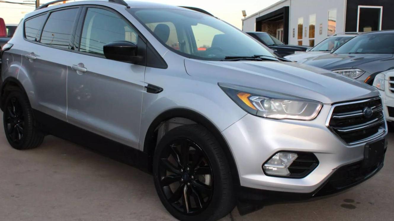 FORD ESCAPE 2018 1FMCU0GD1JUB72540 image