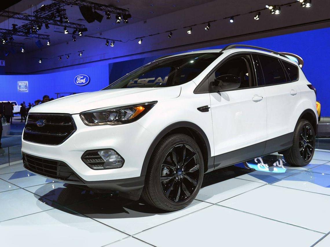 FORD ESCAPE 2018 1FMCU9HD5JUD43180 image