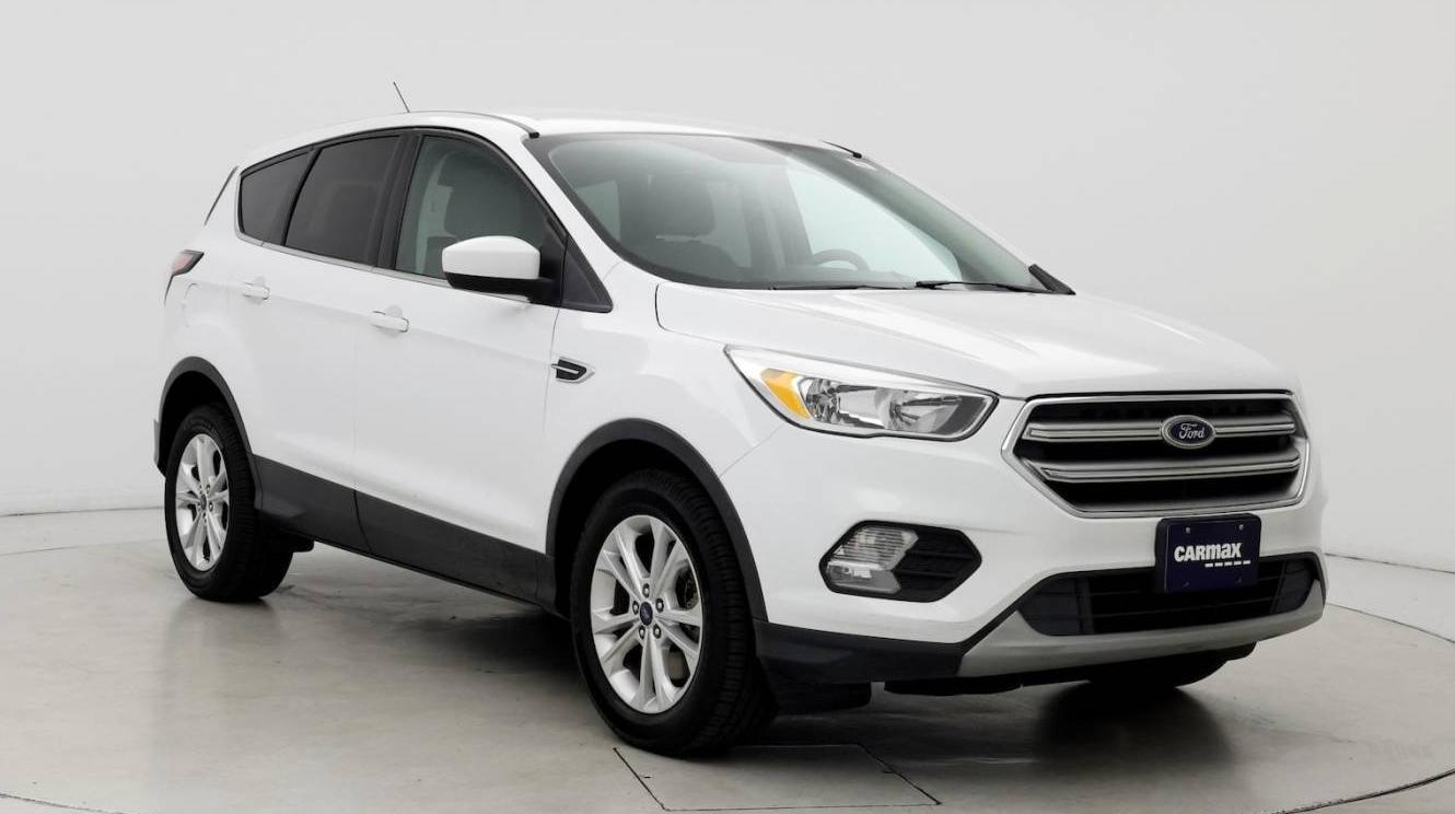 FORD ESCAPE 2017 1FMCU0G99HUC04740 image