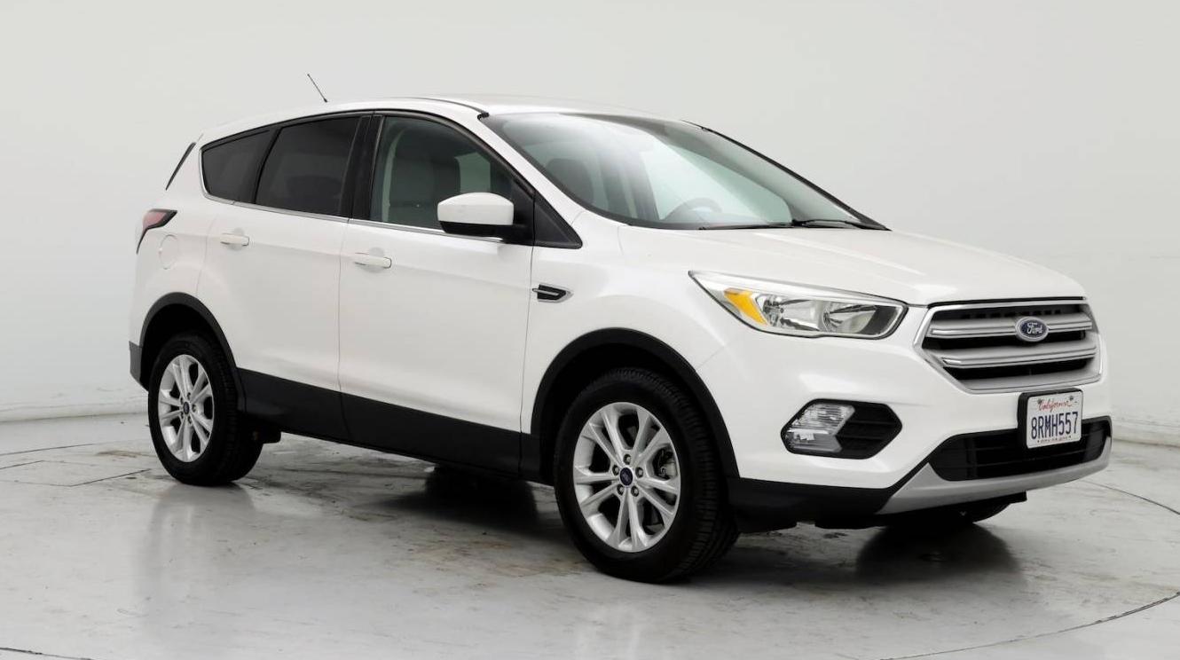 FORD ESCAPE 2017 1FMCU0G93HUC51357 image