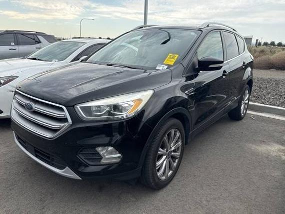 FORD ESCAPE 2017 1FMCU9JD6HUC82295 image