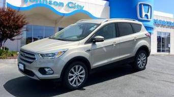 FORD ESCAPE 2017 1FMCU9J91HUB48886 image