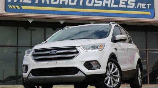 FORD ESCAPE 2017 1FMCU0J90HUD51845 image