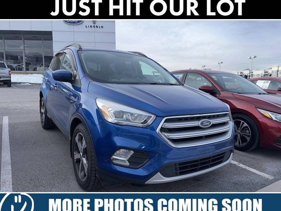 FORD ESCAPE 2017 1FMCU0G9XHUC59536 image