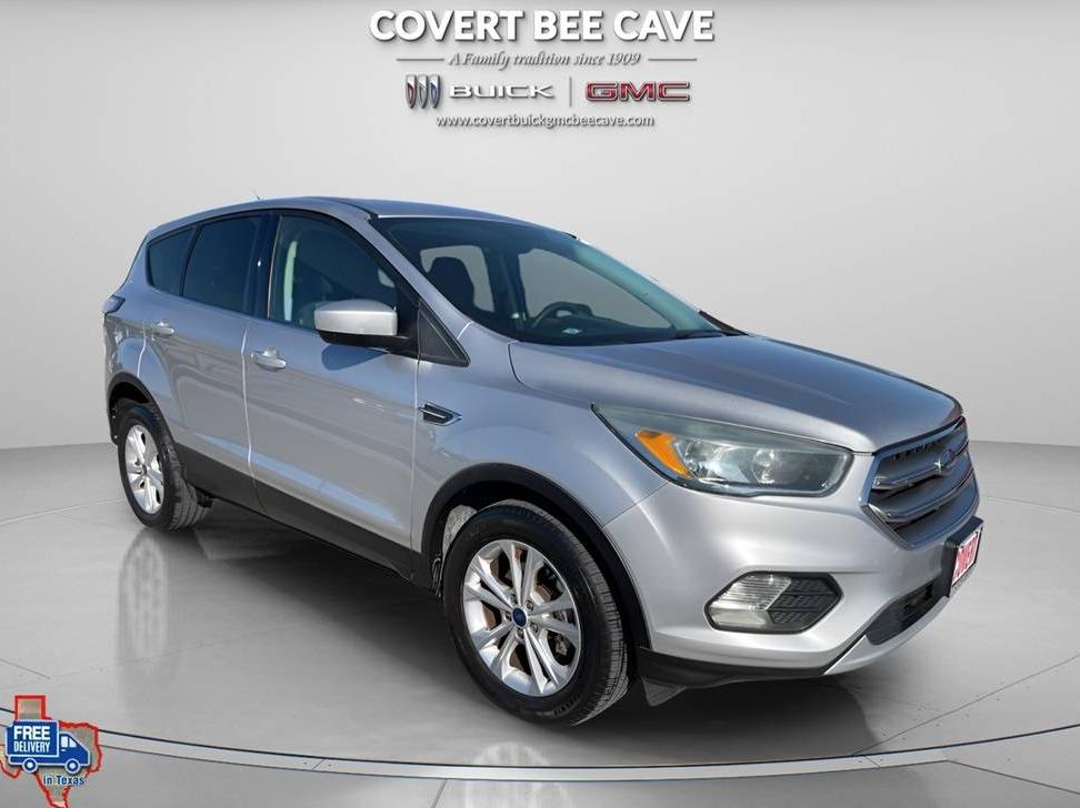 FORD ESCAPE 2017 1FMCU0GD5HUE94222 image