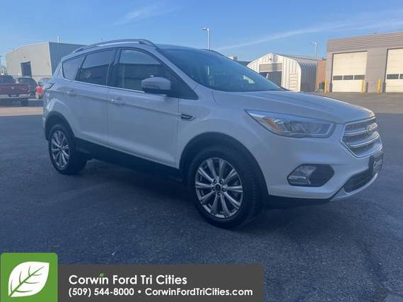 FORD ESCAPE 2017 1FMCU9J94HUB45349 image