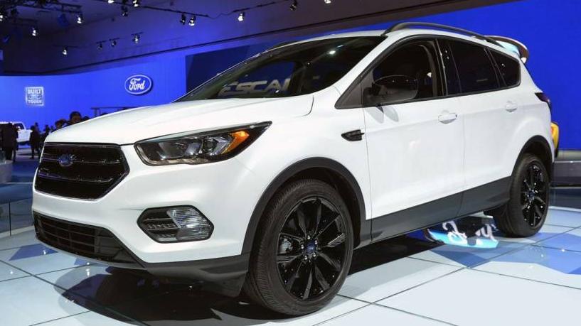 FORD ESCAPE 2017 1FMCU9J92HUD96273 image