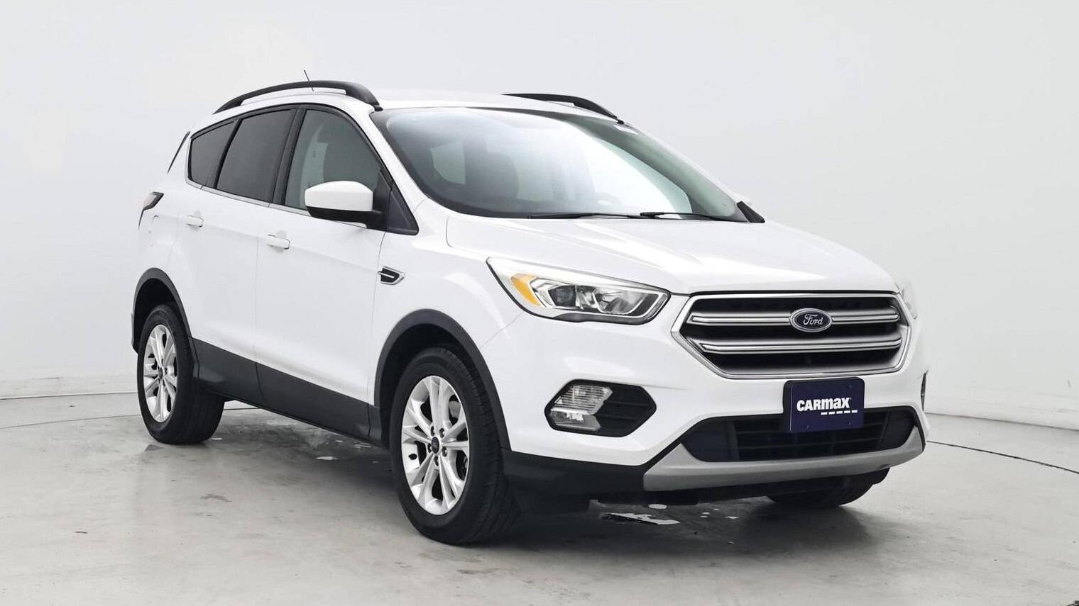 FORD ESCAPE 2017 1FMCU0GD9HUD63973 image