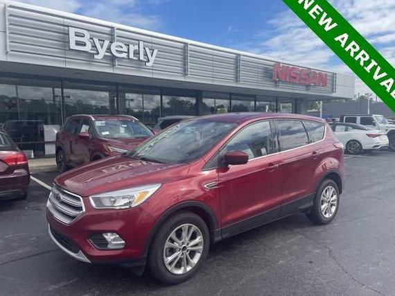 FORD ESCAPE 2017 1FMCU0GD4HUB51806 image
