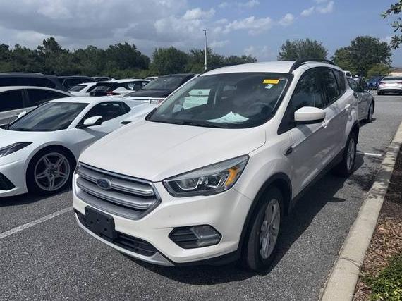 FORD ESCAPE 2017 1FMCU0GD1HUB98727 image