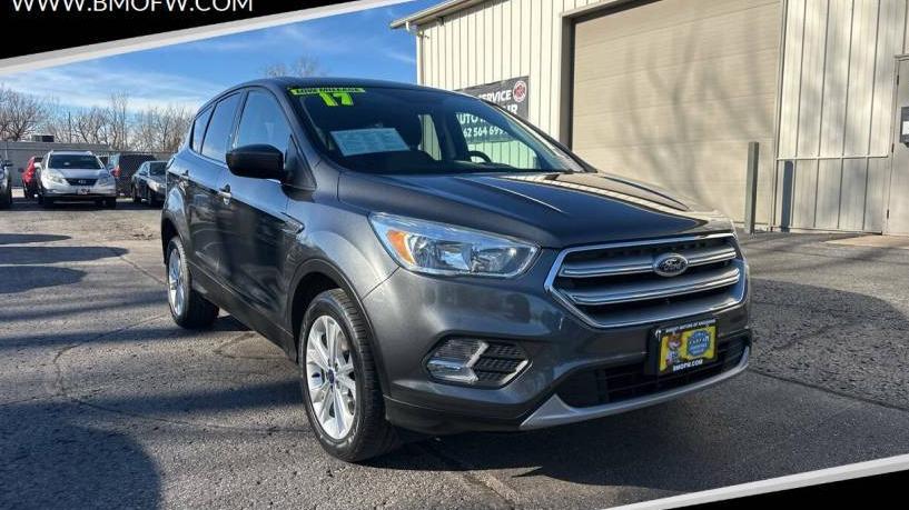 FORD ESCAPE 2017 1FMCU0GD2HUE90984 image