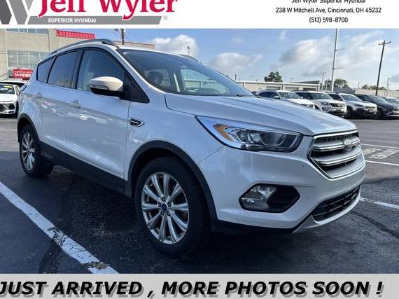 FORD ESCAPE 2017 1FMCU0JD9HUE90294 image