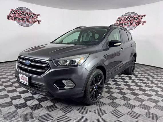 FORD ESCAPE 2017 1FMCU9JD5HUB75612 image
