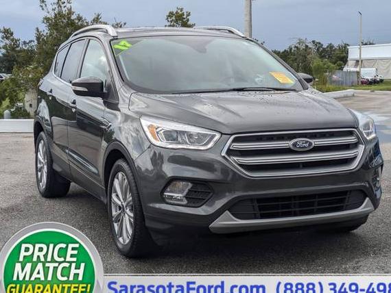 FORD ESCAPE 2017 1FMCU0JD1HUC37390 image