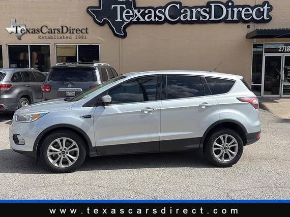 FORD ESCAPE 2017 1FMCU0G91HUA24328 image