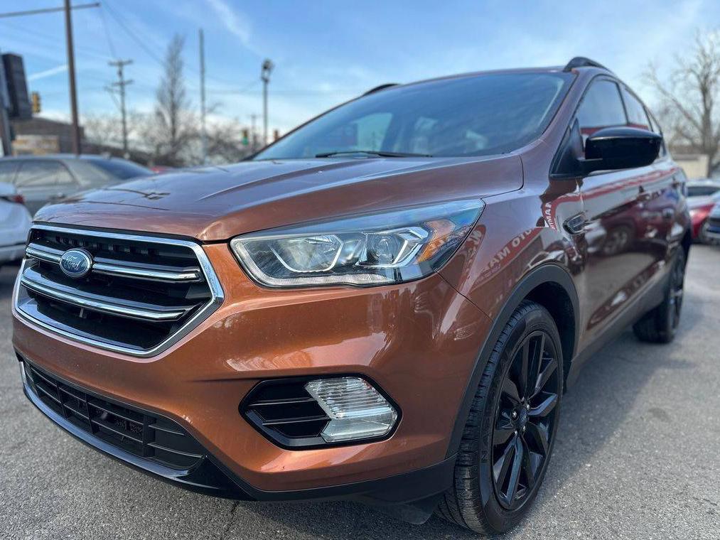 FORD ESCAPE 2017 1FMCU0GD4HUE86497 image