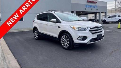 FORD ESCAPE 2017 1FMCU0J96HUD34306 image