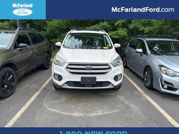 FORD ESCAPE 2017 1FMCU9J96HUF08461 image
