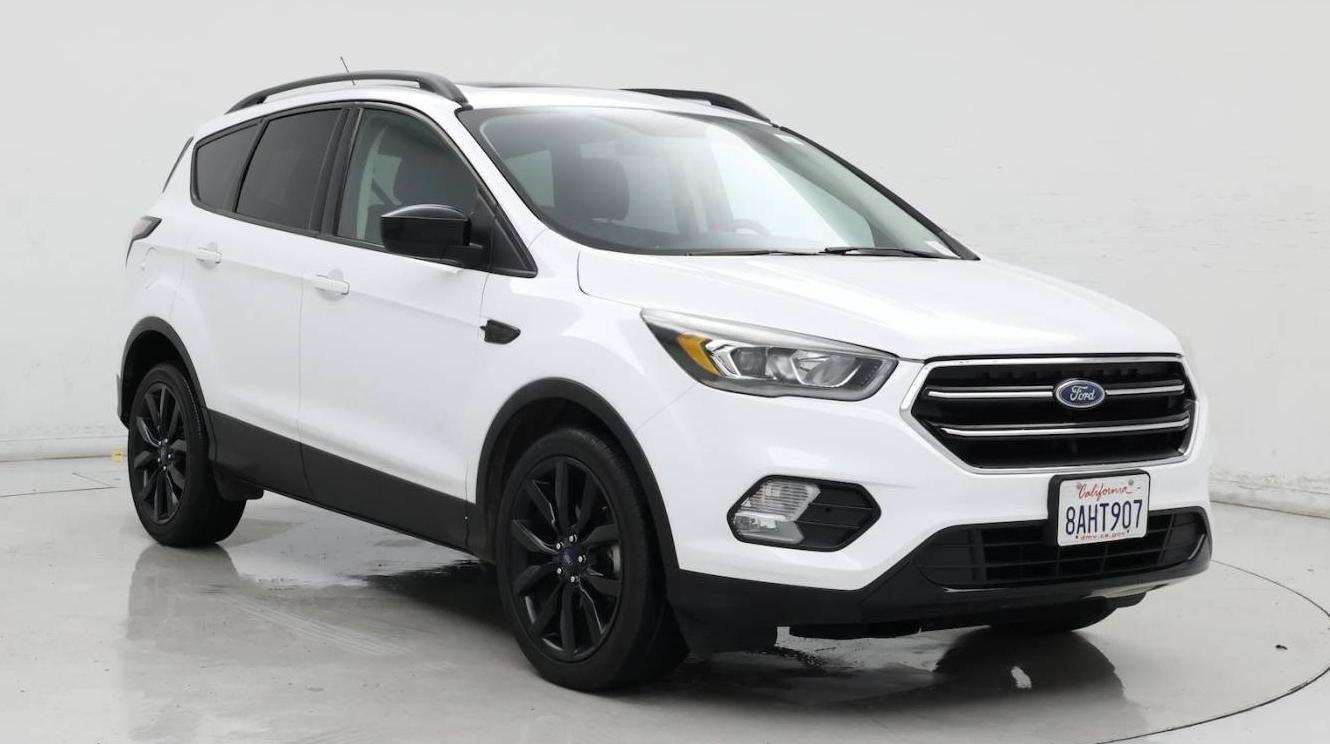 FORD ESCAPE 2017 1FMCU0GD9HUE55097 image