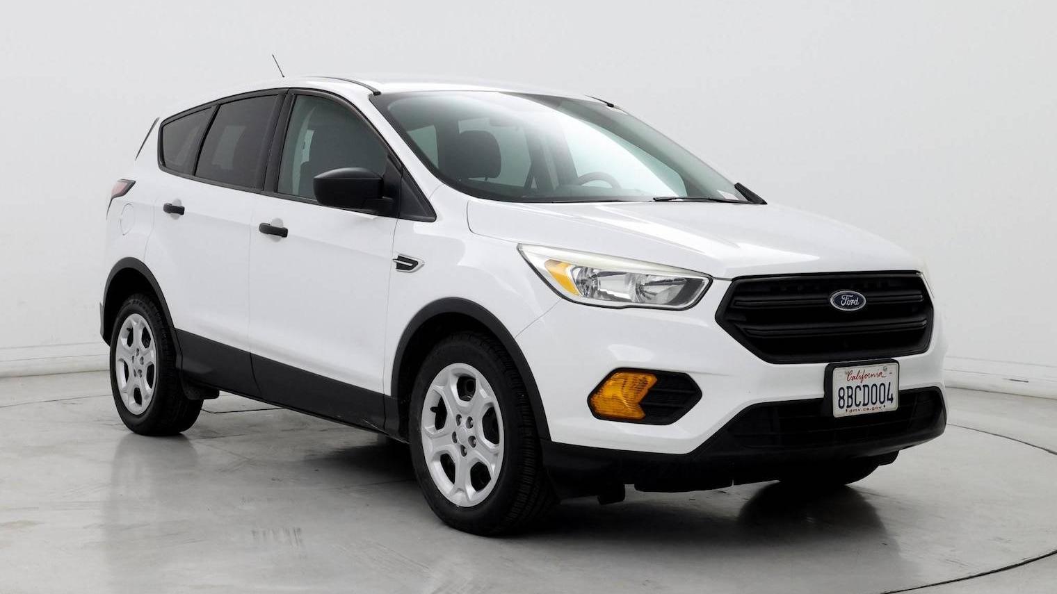 FORD ESCAPE 2017 1FMCU0F7XHUA32332 image