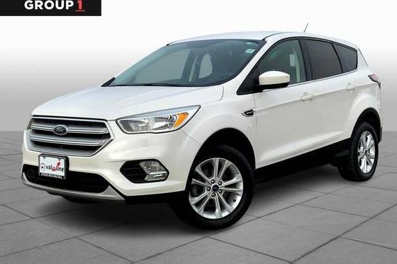 FORD ESCAPE 2017 1FMCU0GD1HUA38234 image