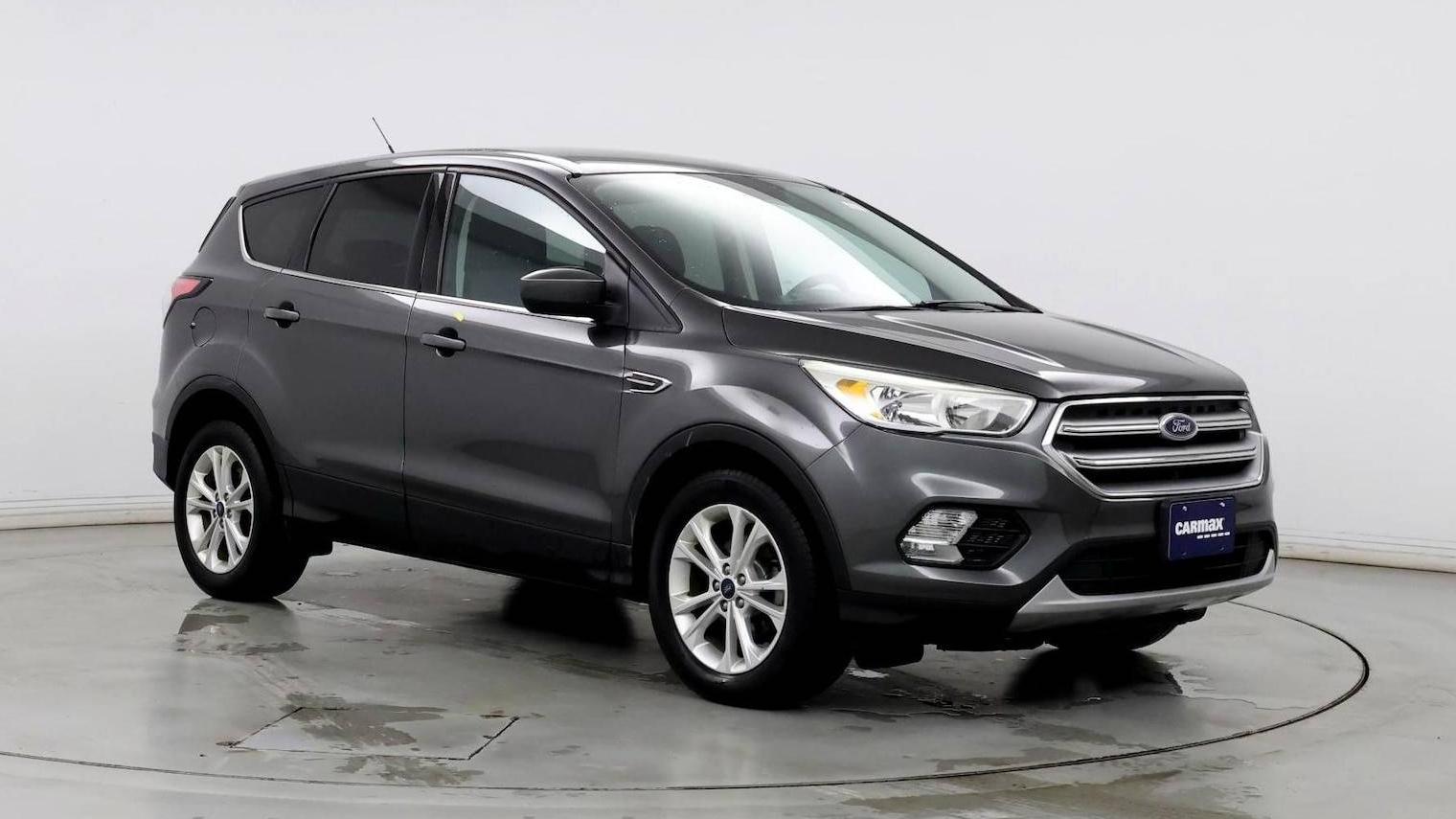 FORD ESCAPE 2017 1FMCU0GD6HUA36723 image