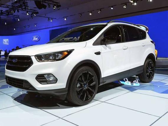 FORD ESCAPE 2017 1FMCU0GDXHUD83679 image