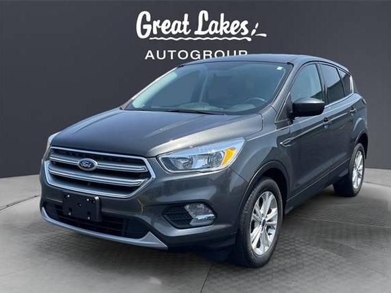FORD ESCAPE 2017 1FMCU0GD0HUE22330 image