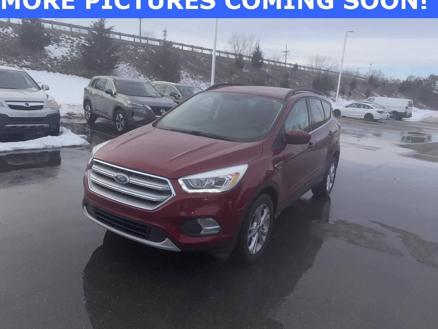 FORD ESCAPE 2017 1FMCU9GD6HUC23268 image