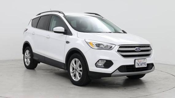 FORD ESCAPE 2017 1FMCU0GD1HUC28115 image