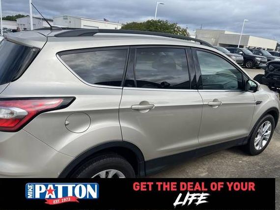 FORD ESCAPE 2017 1FMCU0GD5HUB59090 image