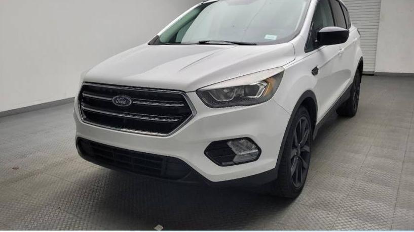 FORD ESCAPE 2017 1FMCU9G9XHUE53729 image