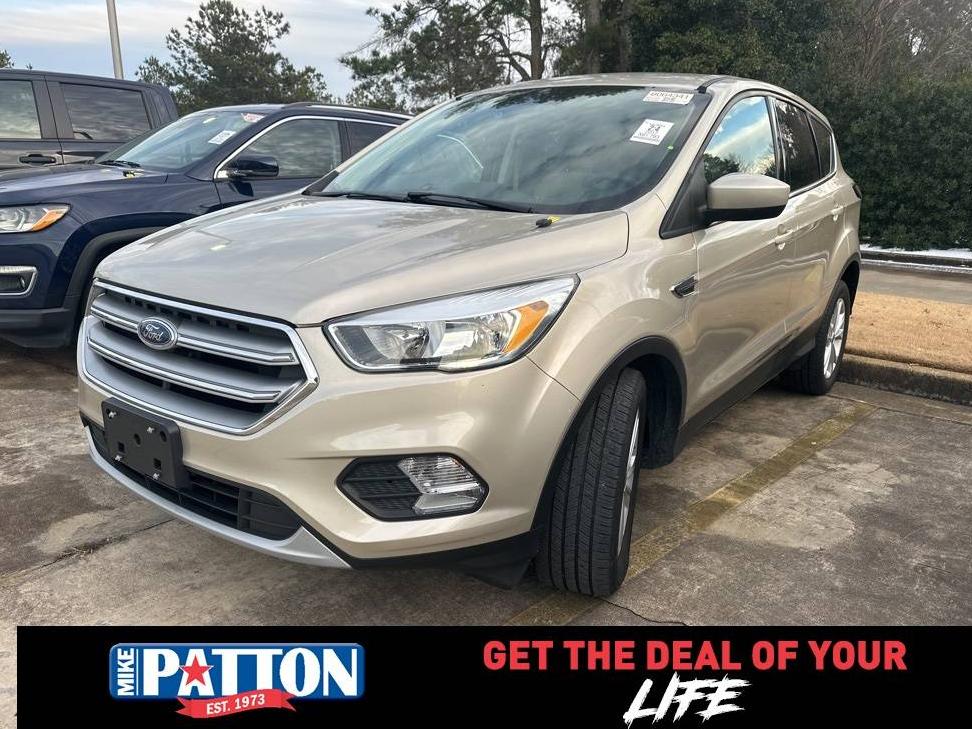 FORD ESCAPE 2017 1FMCU0GD7HUC17619 image