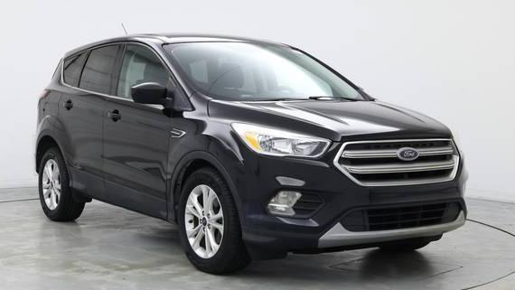 FORD ESCAPE 2017 1FMCU0GD9HUE91369 image