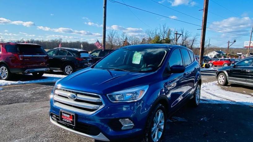 FORD ESCAPE 2017 1FMCU0GDXHUA03353 image