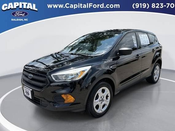 FORD ESCAPE 2017 1FMCU0F77HUB42304 image