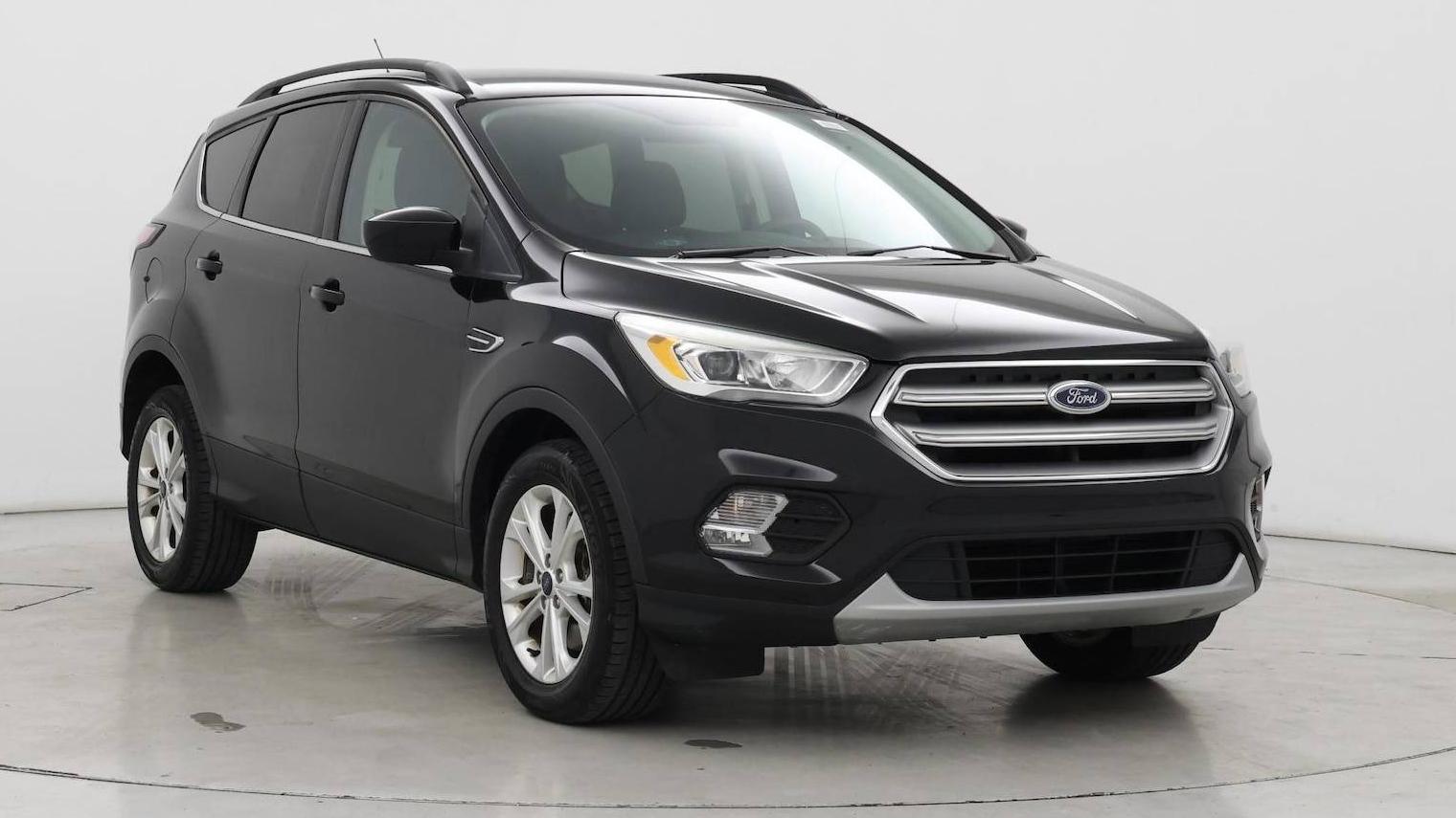 FORD ESCAPE 2017 1FMCU9GD8HUC37060 image