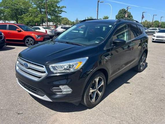 FORD ESCAPE 2017 1FMCU9G91HUB00909 image
