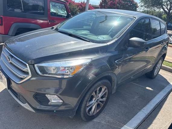 FORD ESCAPE 2017 1FMCU0GD6HUB52388 image