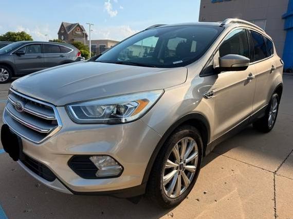 FORD ESCAPE 2017 1FMCU9J96HUB38421 image