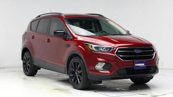 FORD ESCAPE 2017 1FMCU0GD9HUC65431 image