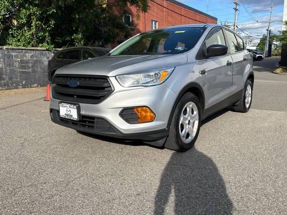FORD ESCAPE 2017 1FMCU0F75HUA26969 image