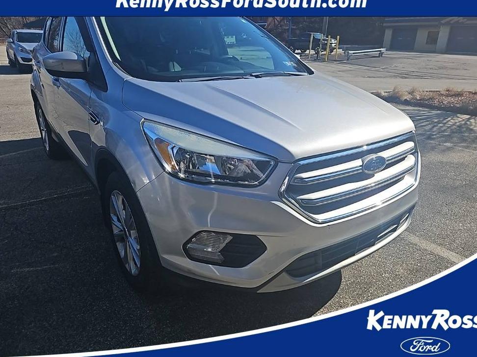 FORD ESCAPE 2017 1FMCU9GD7HUA18297 image