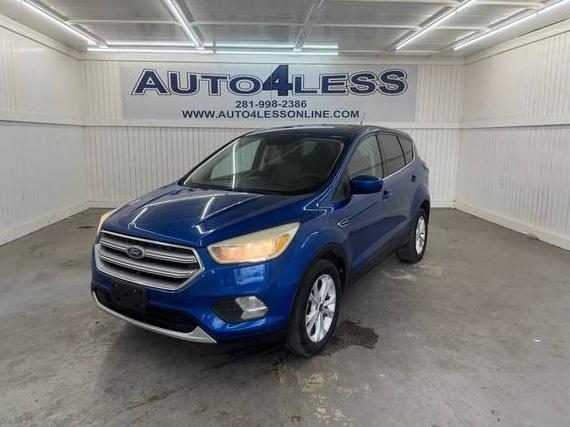 FORD ESCAPE 2017 1FMCU0GD3HUA40065 image