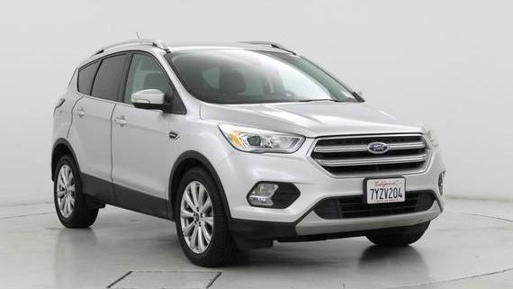 FORD ESCAPE 2017 1FMCU0J98HUC26558 image