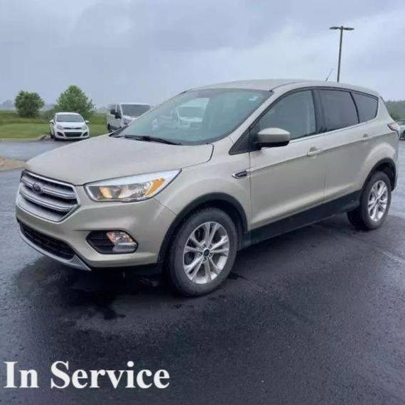 FORD ESCAPE 2017 1FMCU0GD1HUA52750 image