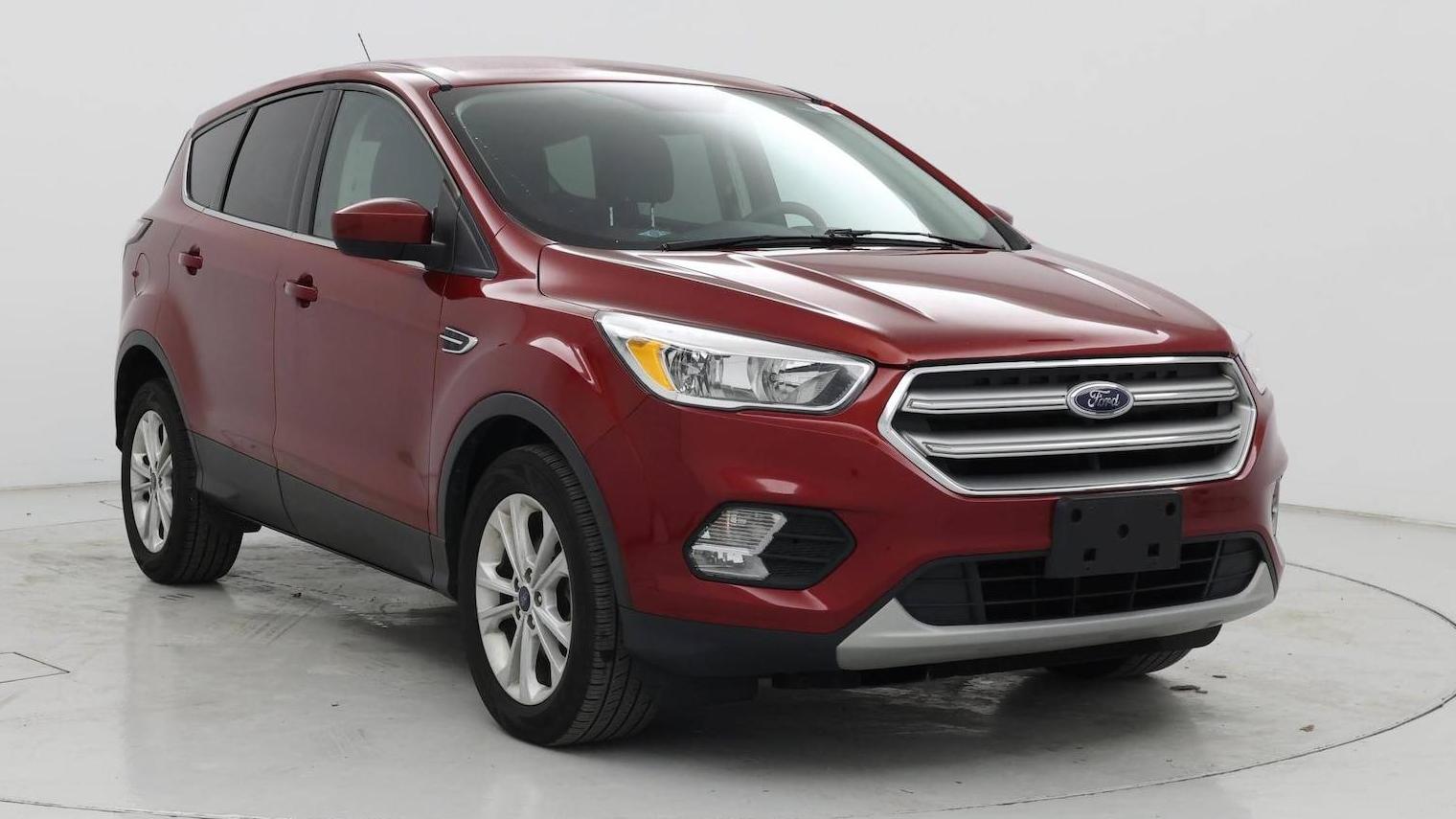 FORD ESCAPE 2017 1FMCU0GD4HUC08442 image