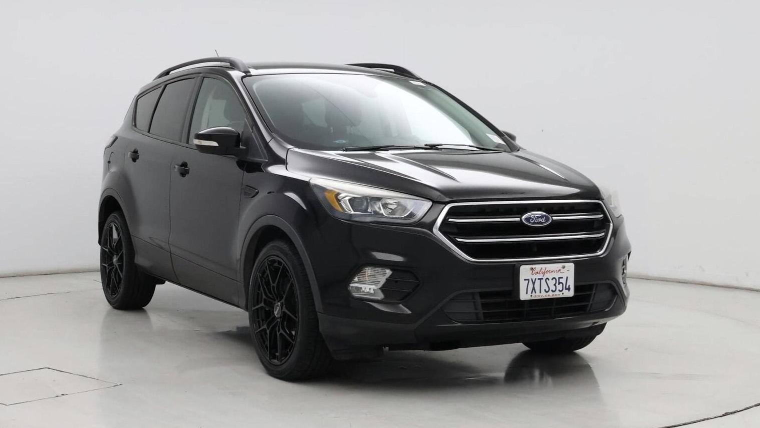 FORD ESCAPE 2017 1FMCU0J96HUA82959 image